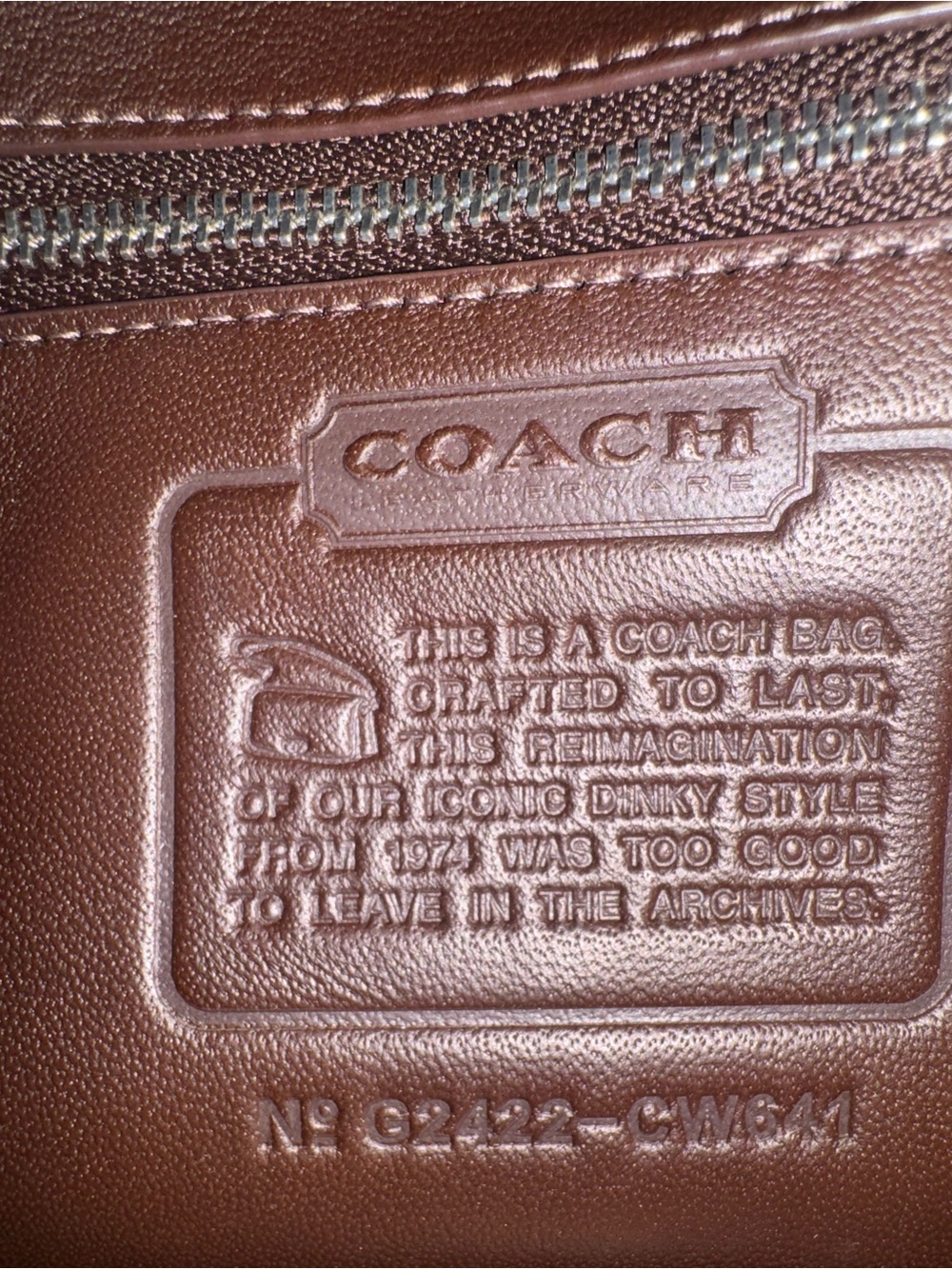 Coach Dinky Bag - Picture 4 of 8